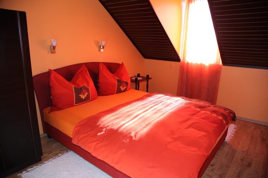 Edina Apartman Zalakaros Bilik gambar