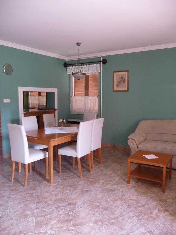 Edina Apartman Zalakaros Bilik gambar